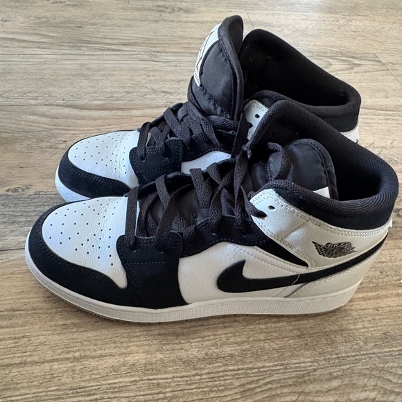 Nike air Jordans $40 a pair $120 for all!! - Picture 3 of 9